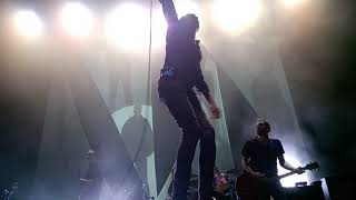 Suede &quot;Outsiders&quot; Live Paris 2018