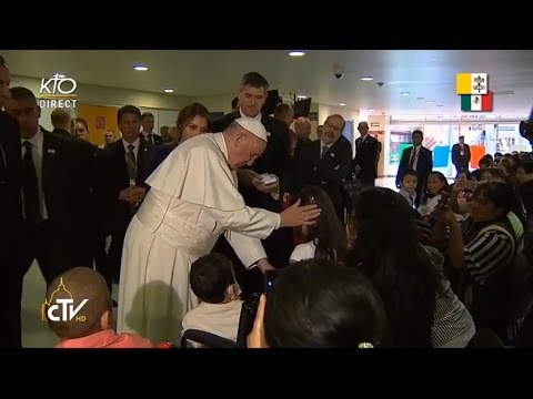 Le Pape François visite un hôpital pour enfants à Mexico