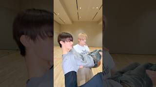 Download lagu 팔랑 ❌ chow down down 🥶 w #SEONGHYEON #IceCream #YEONJUN #YEONJUN_IceCream #TXT #CORTIS mp3 Download lagu 팔랑 ❌ chow down down 🥶 w #SEONGHYEON #IceCream #YEONJUN #YEONJUN_IceCream #TXT #CORTIS mp3