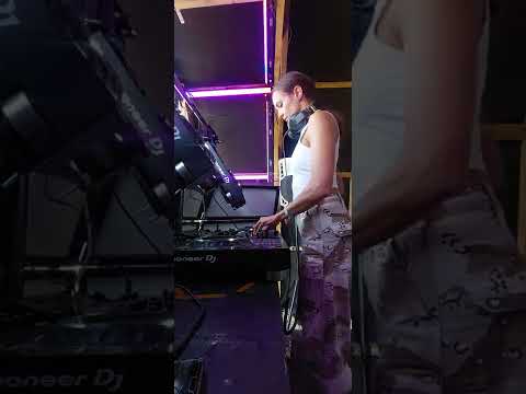 Progressive Electronic DJ @ Solfest 2022