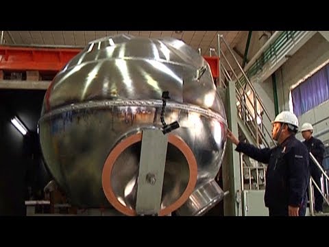 Welding for China's homemade 10,000-meter manned submersible hull completed