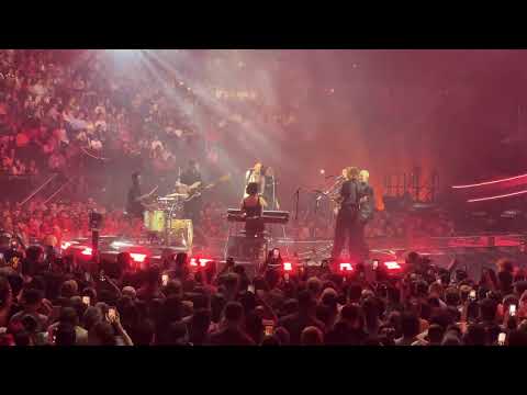 Dua Lipa Live - Performing Torn - Natalie Imbruglia Cover - Melbourne March 19th 2025