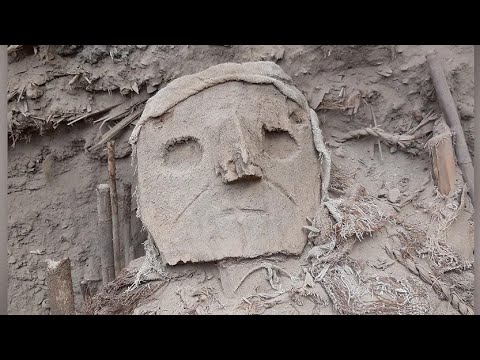 1000 year old False heads discovered by archaeologists in Peru