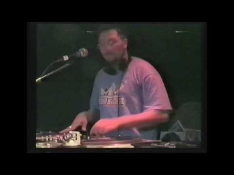 DJ MIRKO MACHINE & DJ STYLEWARZ feat. SPAX - ROCK THE BEAT