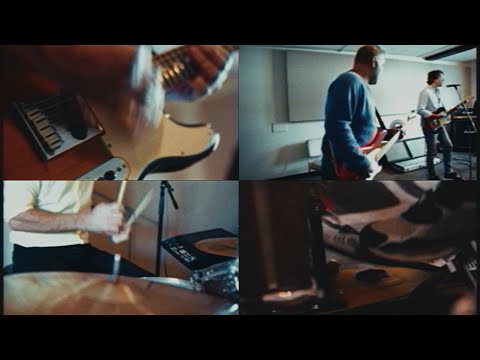 Lives Of A Cat のサムネイル