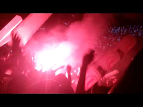 "Noche crema 2015 trinchera norte" Barra: Trinchera Norte &bull; Club: Universitario de Deportes