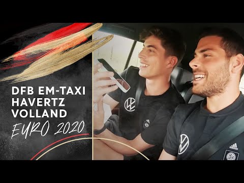 Kai Havertz & Kevin Volland rufen Rudi Völler an 😃 DFB EM-Taxi