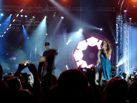 Dukai Regina és Papa Jo! - Te vagy az - Viva Comet 2009. (részlet)