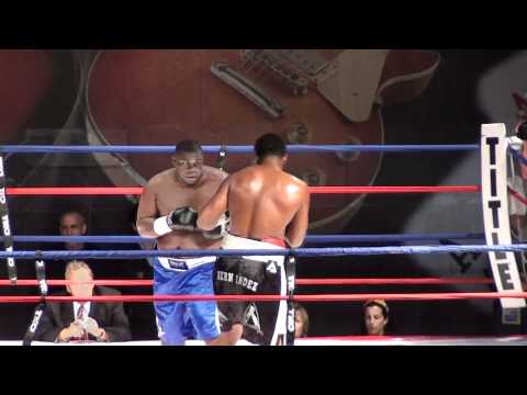 Glendi Hernandez vs Jerry Butler Round 4, Magic City Casino Feb/11/2011