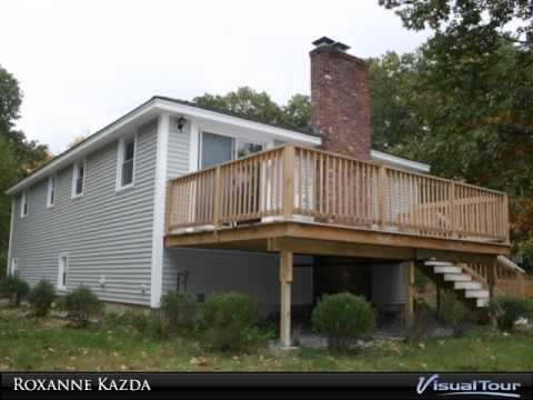 189 Parker Street, Maynard MA - Roxanne & Team