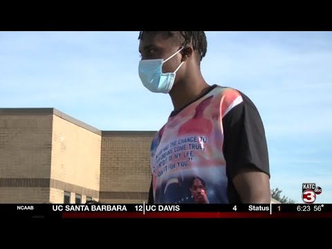 North Central's Tezeno commits to SFA