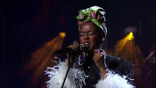Lauryn Hill performs &quot;Black Is the Color Of My True Love&#39;s Hair&quot; at the 2018 Ceremony