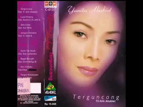 ACUH TAK ACUH YUNITA ABABIEL  ORIGINAL
