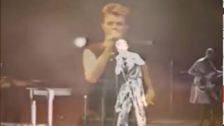 The Voyeur of Utter Destruction (As Beauty) (live video) - David Bowie