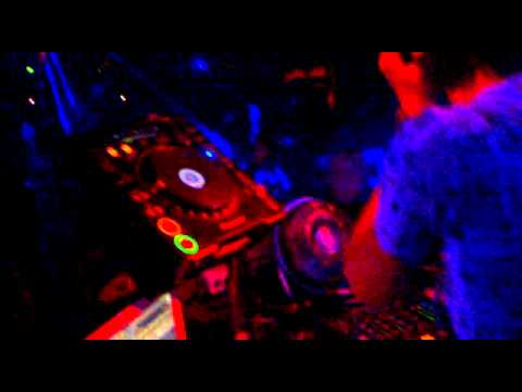 DJ Flanger plays Sanya Shelest   Kill me 2010 09 26