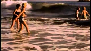 Arcade Fire - Black Waves/Bad Vibrations (Neon Bible)) Music Video