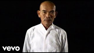 ตาสว่าง – Moderndog
