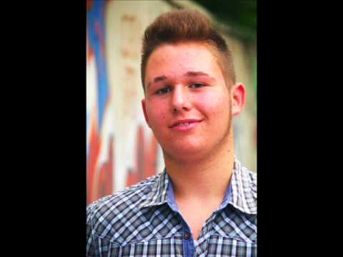 The Strong ft Black Talent -Shkupi (2014)