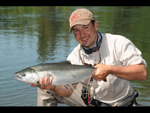 Fly fishing in Alaska/Lake Creek