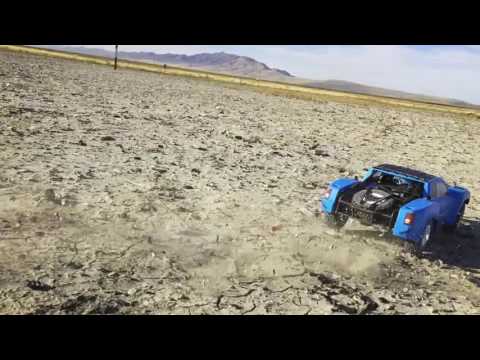 Axial Yeti SCORE Trophy Truck Full Option Kit Build Video 2