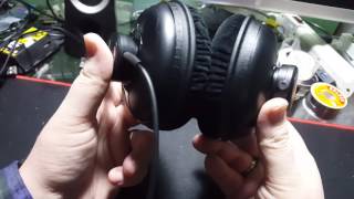 Samson Professional SR950 Studio Reference Closed-Back Headphones - Long Title
