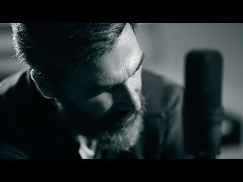 Uğur Işılak - Çekip Giderim (Official Video)