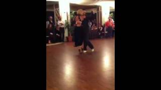 Video thumbnail for Virginia Uva y Cesar Agazzi alla Milonga Imperial (Ba)