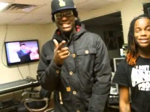 ASTRO GANG "AN'T SEEIN ME" PRO. PHOTODREW