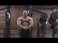 Video Of IFBB Pro Bodybuilder Aaron Clark Training Legs As He Preps For Chicago