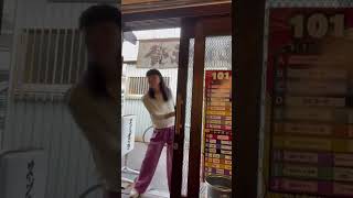 【出勤のしかたカッコいい選手権】小娘出勤
