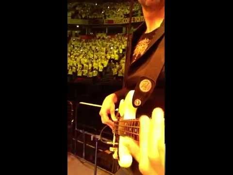 Livin' on a prayer bass cover,  Young voices 2014  Living on a prayer