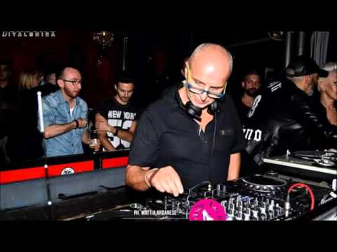 Flavio Vecchi - Folies De Pigalle Open Party@Fonderia Italghisa  26-09-2015