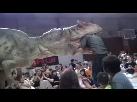 DINO A LIVE Allosaurus attacks 13 o'clock