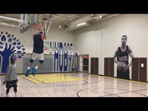 Stephen Curry Summer Workouts | Showing Off The Dunks