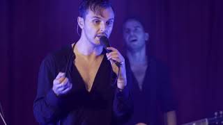 Hurts - Wings (Live from Musik & Frieden Club)