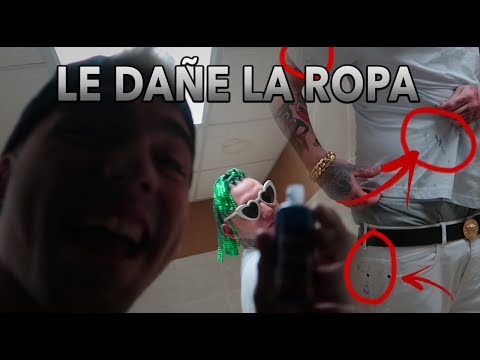 Le dañe la ropa a LARY OVER Y ME TIRO CON UNA CERVEZA.