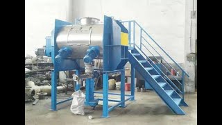 Powder plough mixer is running process