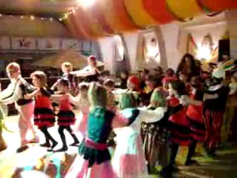 2010_Kinderball_Polonaise.flv