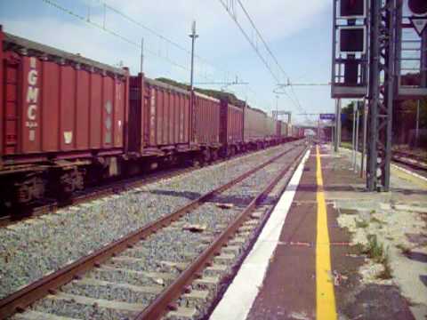 E655 164 in testa al TCS 51261