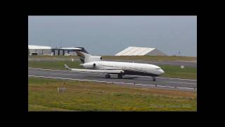 preview picture of video 'Boeing 727 Taking off from LPPD (Ponta Delgada)'