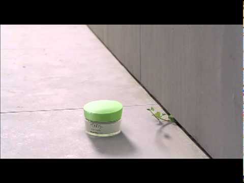 POND'S White Beauty Naturals