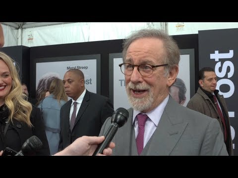 THE POST Interviews: Steven Spielberg, Tom Hanks, Odenkirk, Whitford, Rhys, Coon, Brie and more!