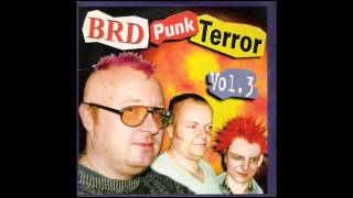 District - Safety Pin Stuck In My Heart (Plastic Bomb #24)