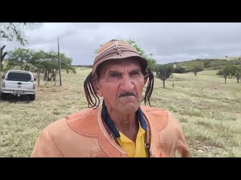 Veja a simplicidade do vaqueiro nordestino JULHO DUQUEIRA DE SERRITA PERNAMBUCO.
