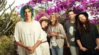 Grouplove - Spiderhead (Cage The Elephant Cover &#39;Like A Version&#39;)