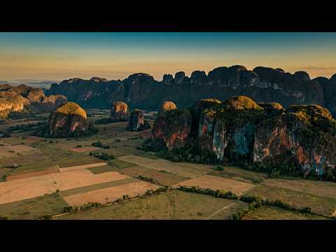 Bajo la Sierra de Quemado en Cuba, Ocho Niveles Superpuestos de Cavernas Sin Cartografiar