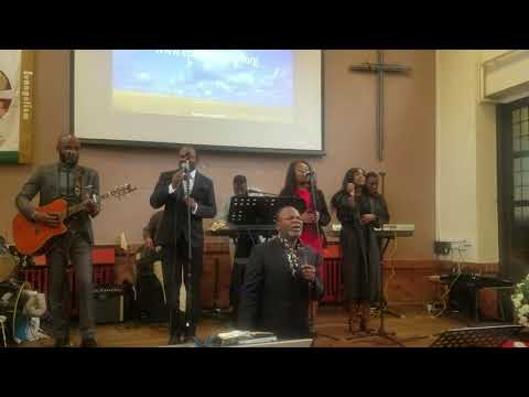 Tu m'aimes encore Jesus Christ, mon Rabbi.