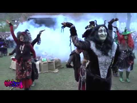 Las brujas  "  Sonora Dinamita  "