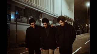 &quot;TheOvertunes - Takkan Kemana&quot; sambil ditemani hujan di malam hari