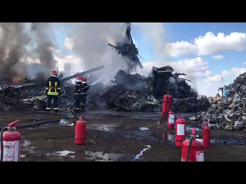 Mediafax 12 Martie - TM: Incendiu puternic, oamenii sunt sfătuiți să stea în case